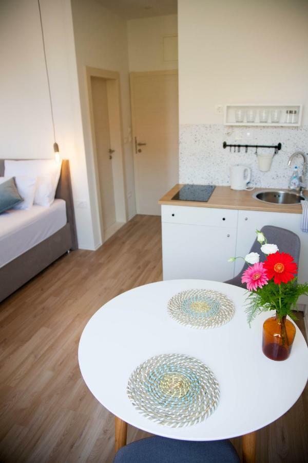 Soukki Town Centre Suites 1 Split Exterior foto